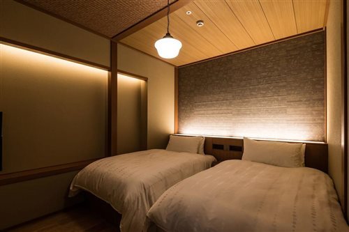 Superior, Twin Beds