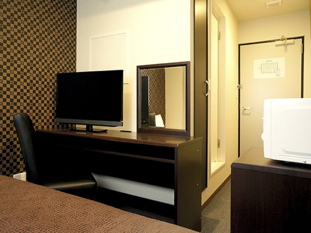 Hotel Livemax Himeji Ekimae 42/42
