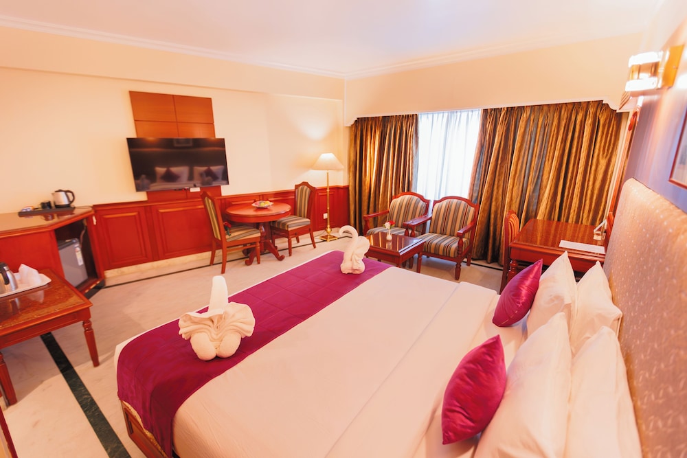 Annamalai International Hotel 11/50