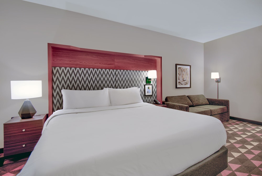 Holiday Inn Erie 12/64