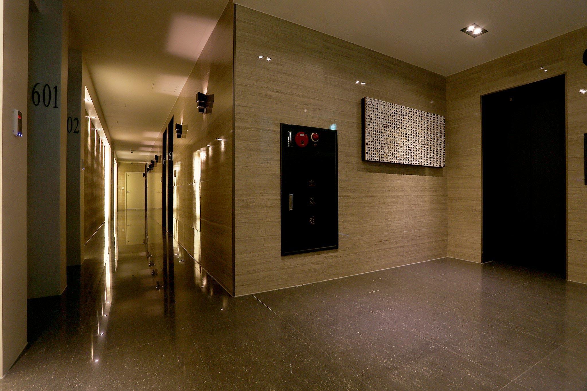The S Hotel 56/61