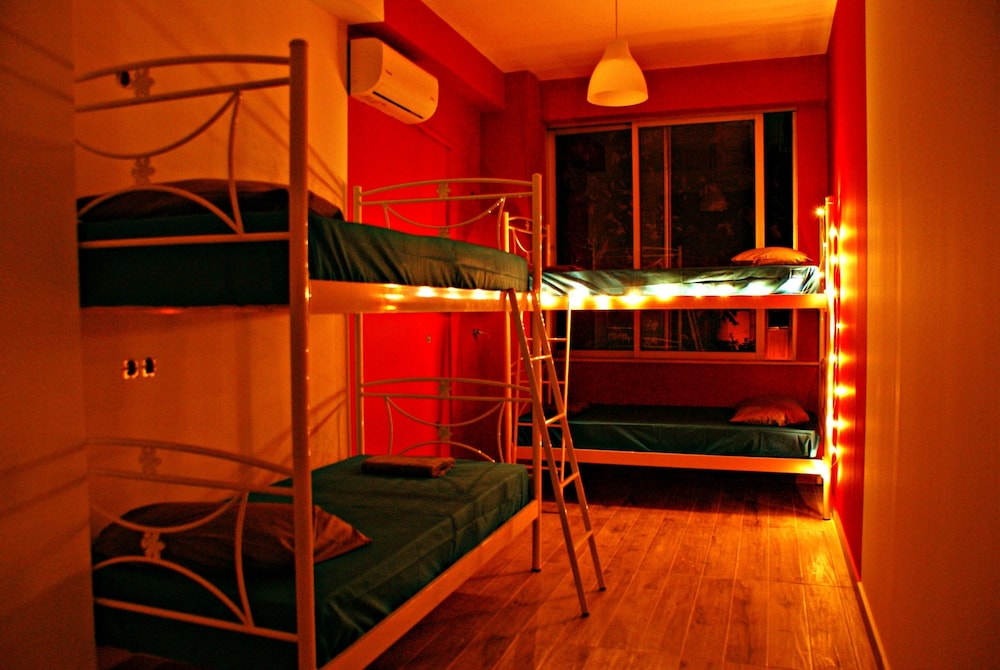 Acropolis View Dream Hostel 24/38