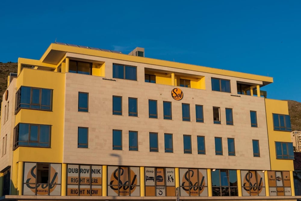 HOSTEL SOL 6/62
