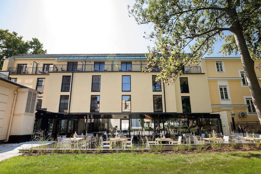 Austria Trend Hotel Maximilian in VIENNA