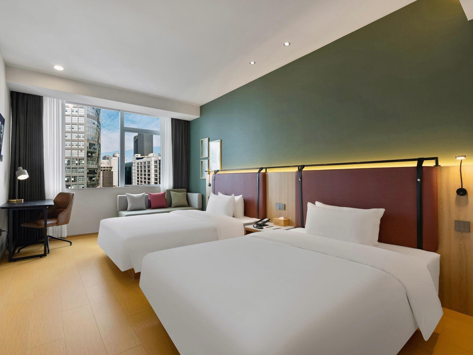 Ji Hotel (Chongqing Jiefangbei Pedestrian Street) 31/64