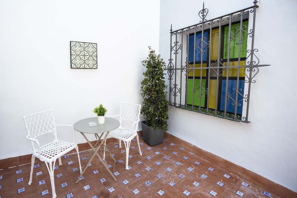 Basic Hotel Sevilla Catedral 36/65