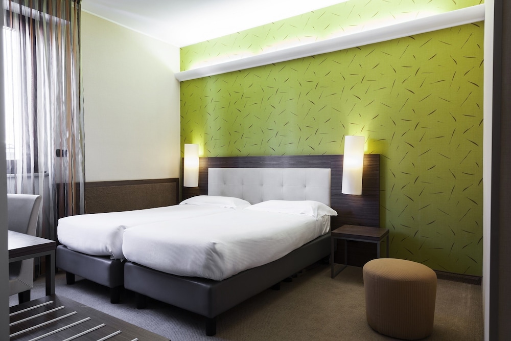 Hotel Des Etrangers 9/41