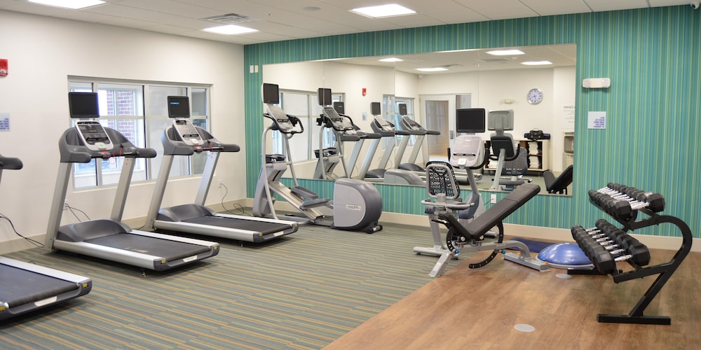 Holiday Inn Express And Suites Omaha 120th And Maple 31/56