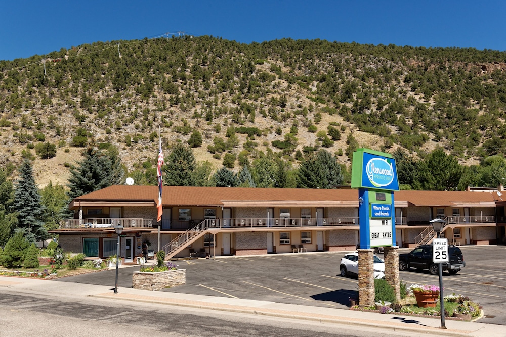 Glenwood Springs Inn 8/62