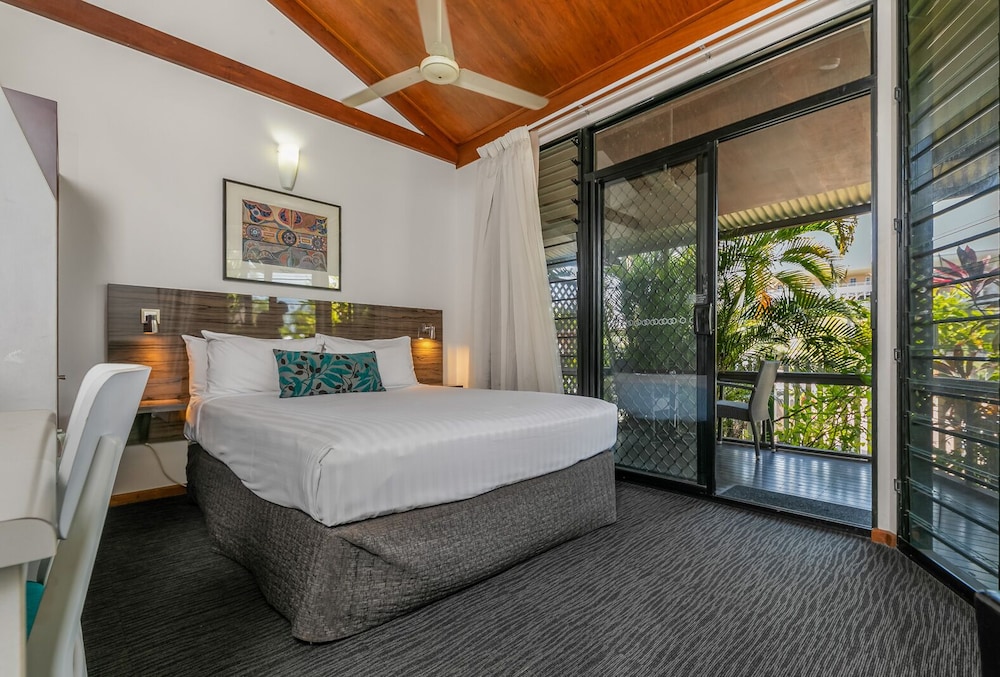PALMS CITY RESORT 26/63