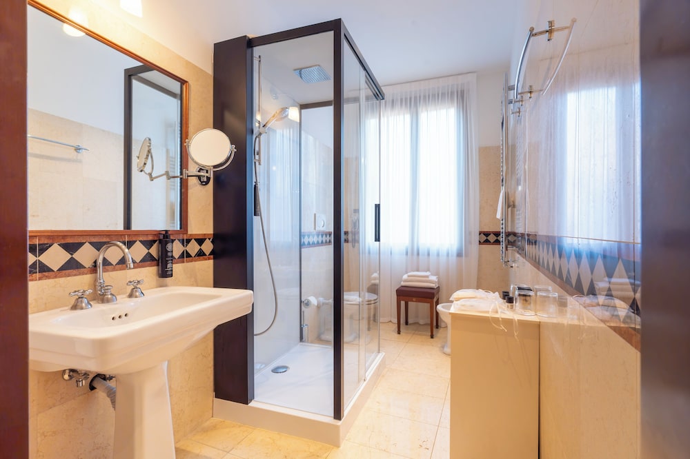Al Ponte Dei Sospiri Junior Suites 50/50