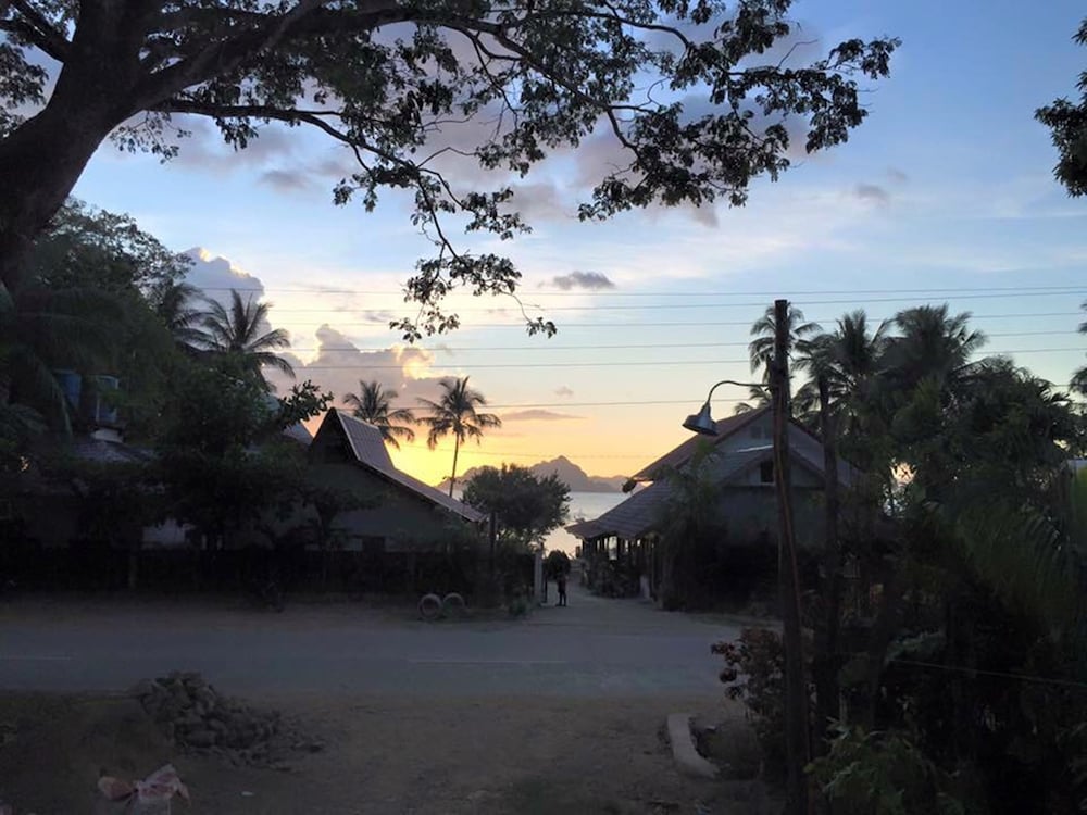 Stunning Republic Beach Resort 49/58