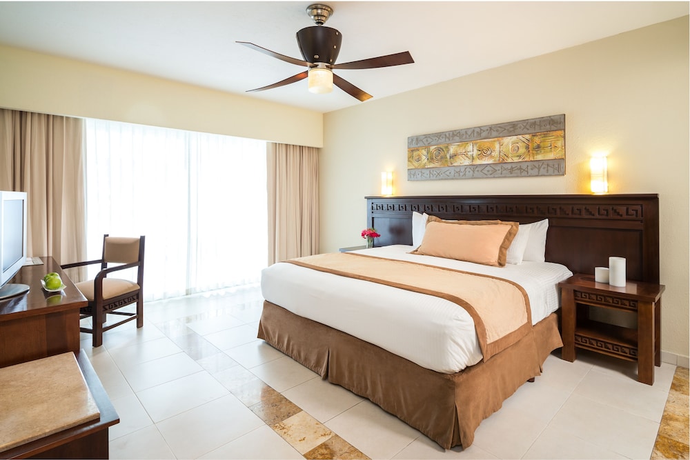 Deluxe, 2 Double Beds, Ocean View
