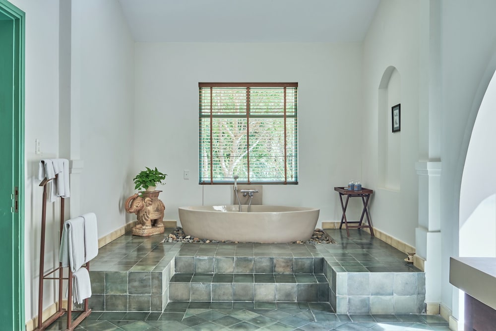 Poulo Condor Boutique Resort And Spa 8/72