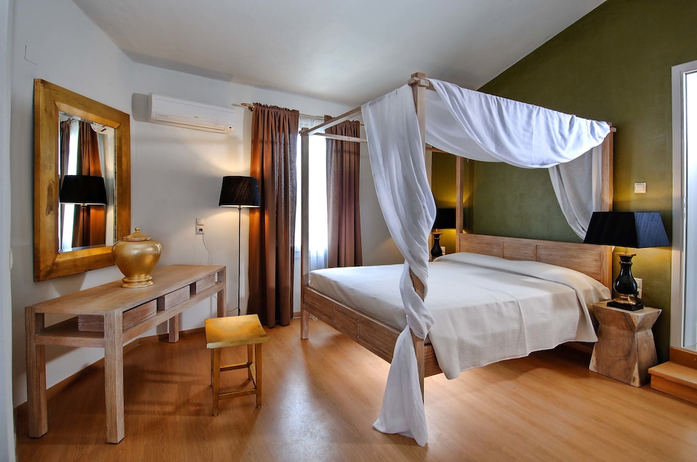 Superior, Villa, 2 Double and Twin Beds, Private Pool