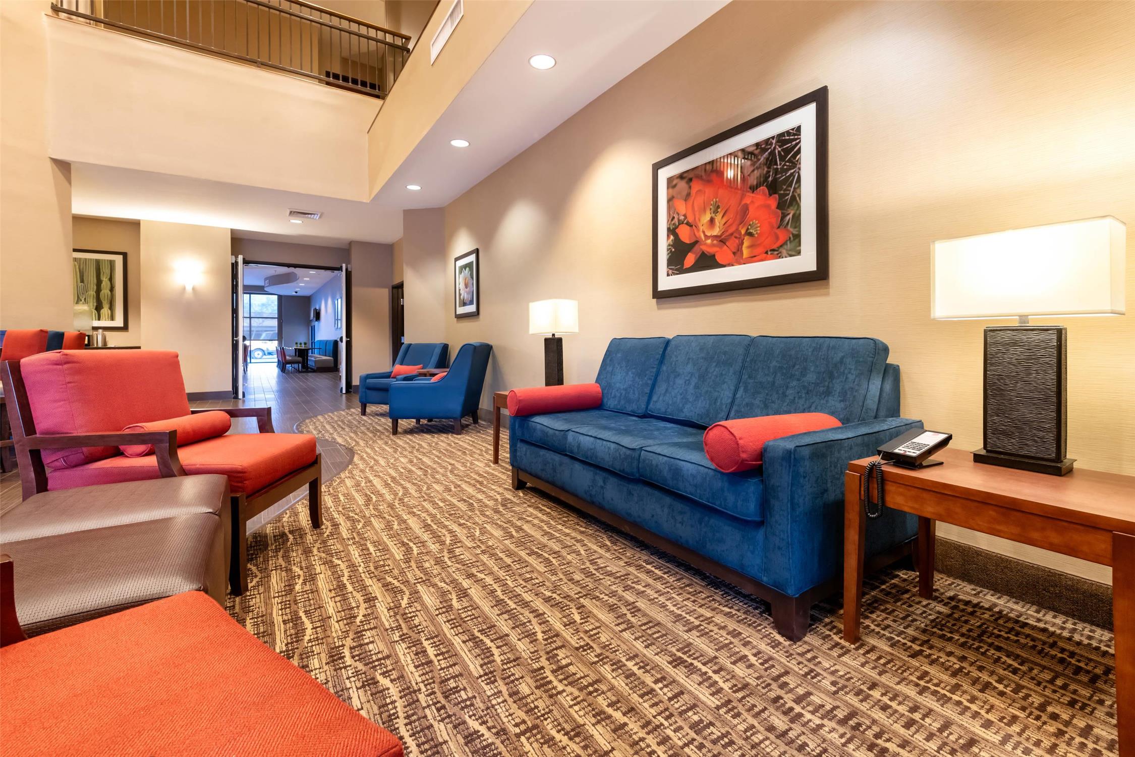Comfort Suites Goodyear West Phoenix 20/33