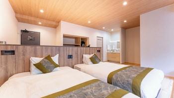 Japanese Western, Junior Suite, Twin Beds, Outdoor Bath