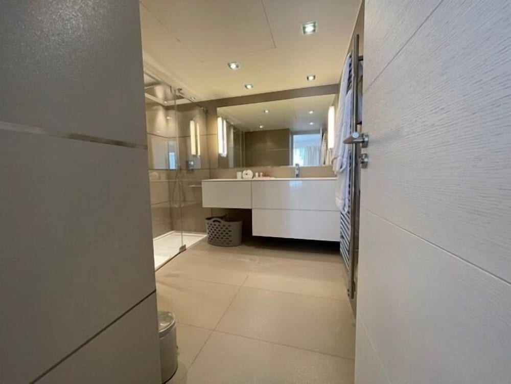 Carlton Riviera 49/50