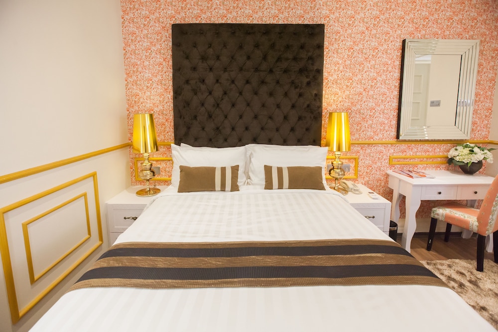 Apple Heritage Hotel 17/69