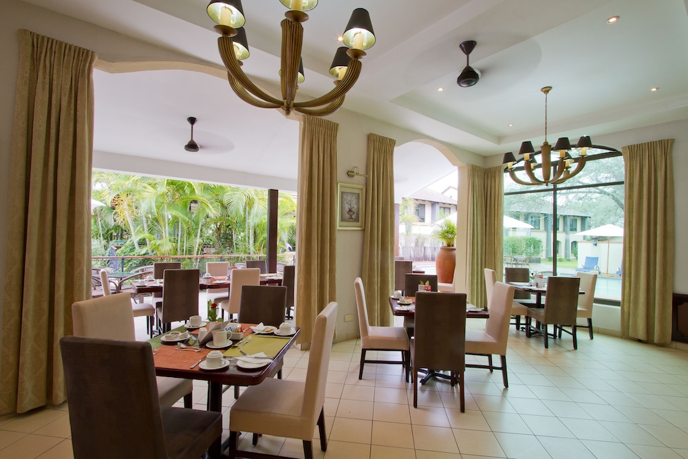 Protea Hotel By Marriott Livingstone 40/50