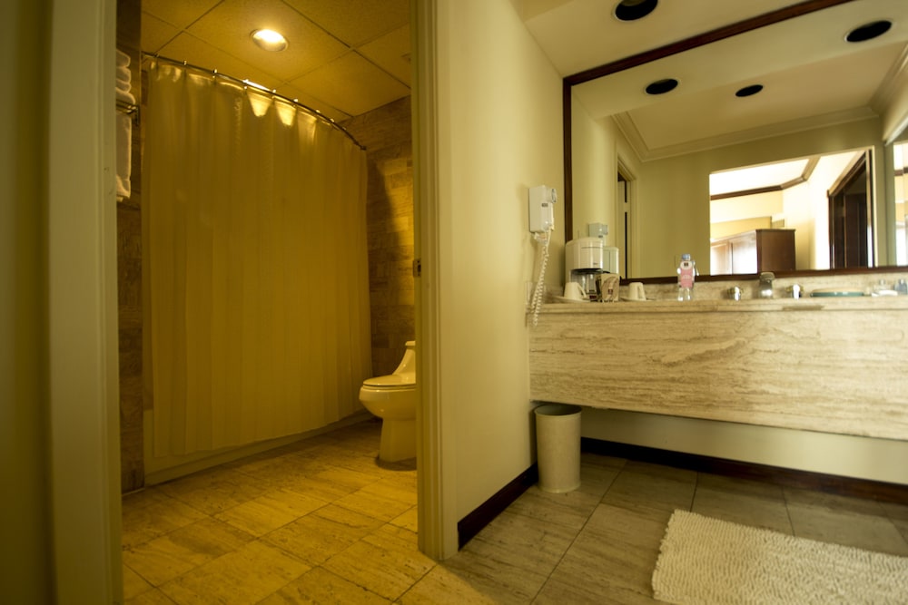 Clarion Suites Guatemala City 6/42