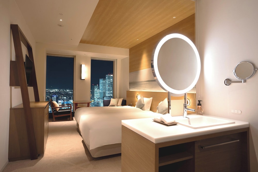 Superior, King Bed, Station View, Club Lounge Access، Nagoya Prince Hotel Sky Tower 5/9