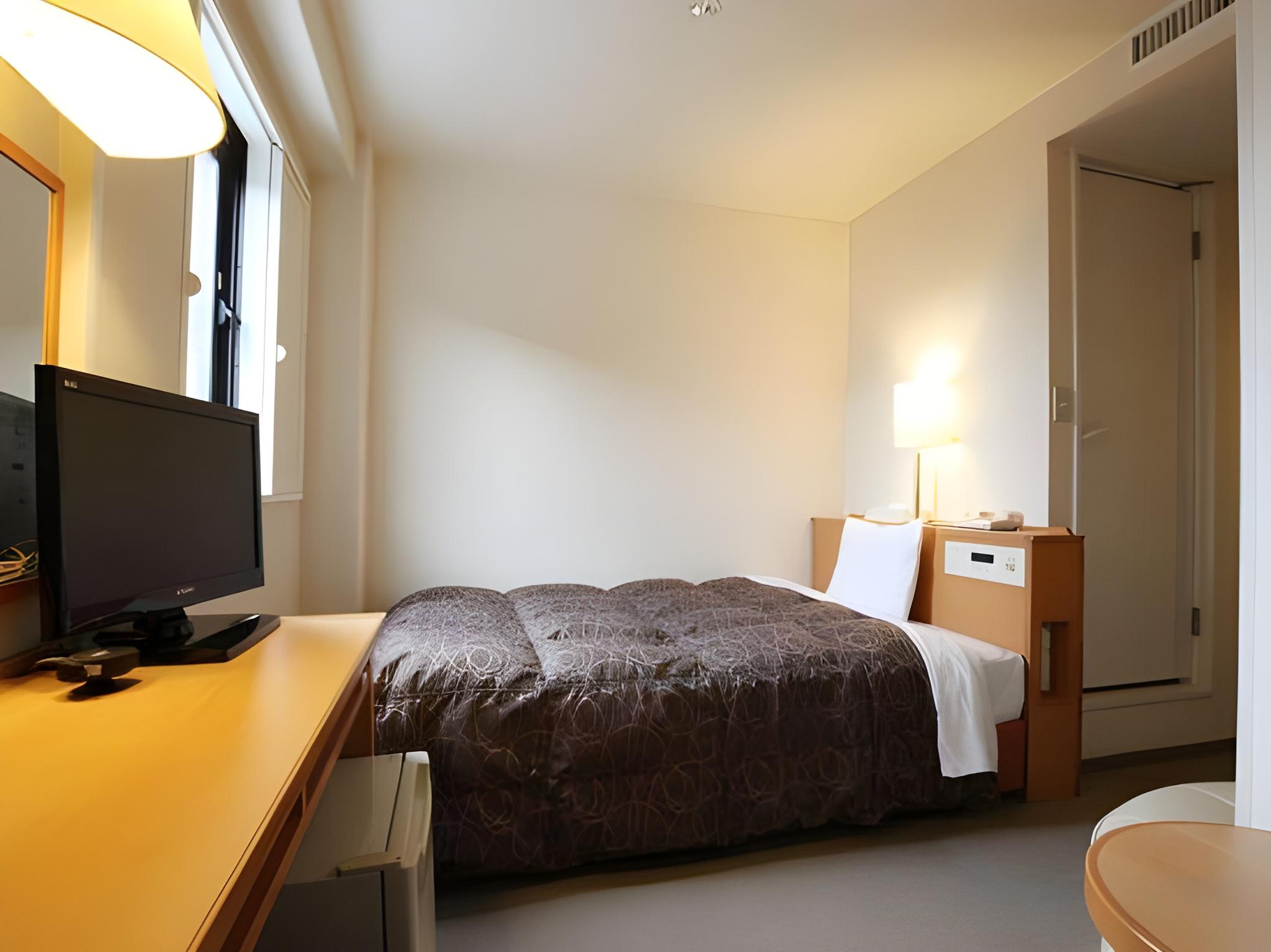Room, Double Bed, Smoking