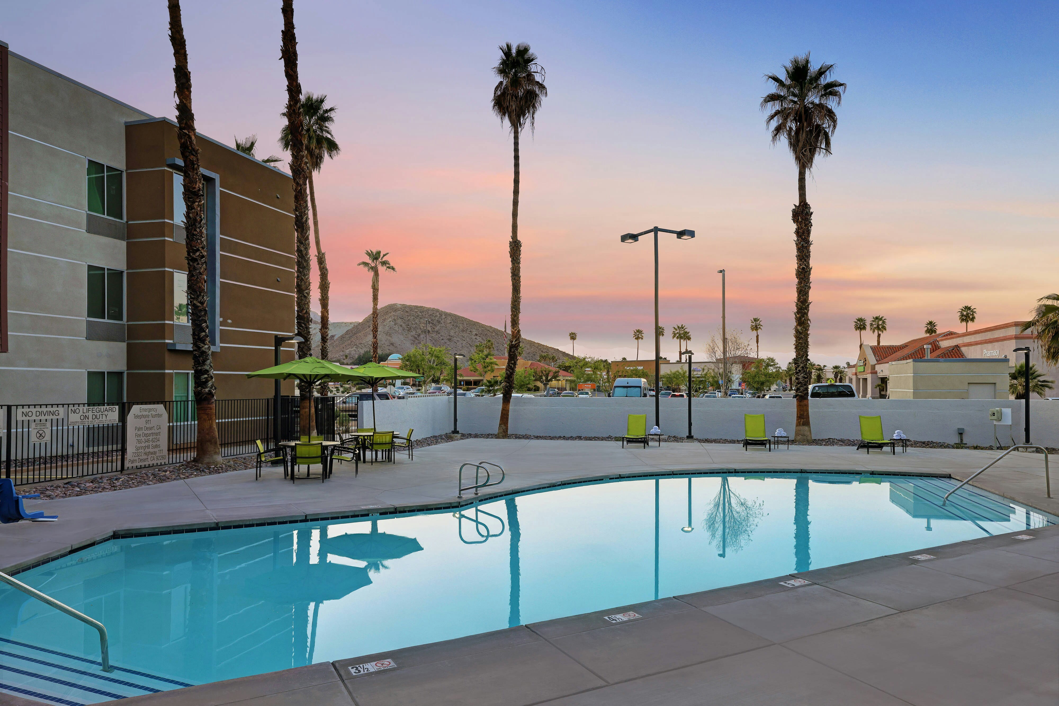 SpringHill Suites by Marriott Palm Desert 26/54