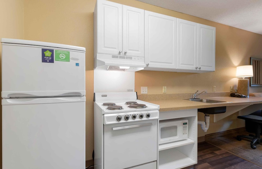 Extended Stay America Oakland - Alameda Airport 48/48