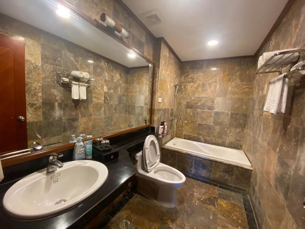 A25 Hotel 221 Bach Mai 57/59