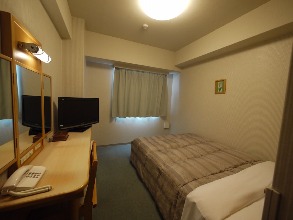 Hotel Route-Inn Mikawa Inter 6/33