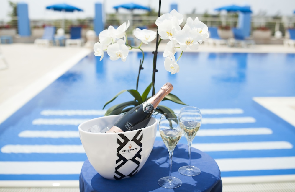 Club Azzurro Hotel & Resort 36/52