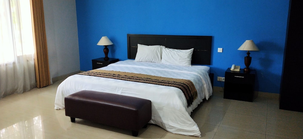 Town House Bukit Damai Indah Hotel and Residence 20/49