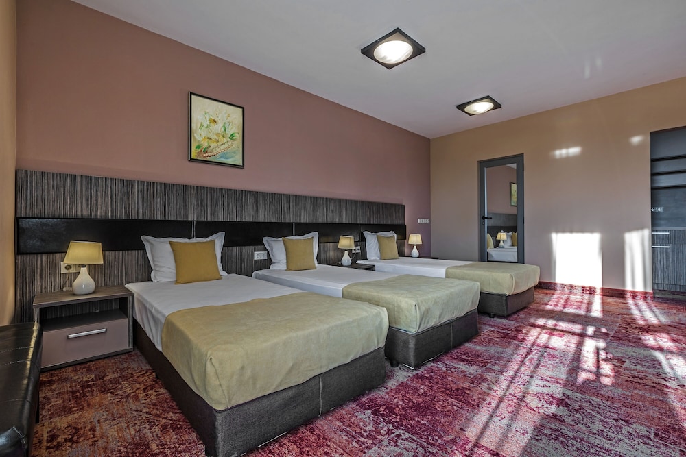 Plaza Hotel Plovdiv 10/68