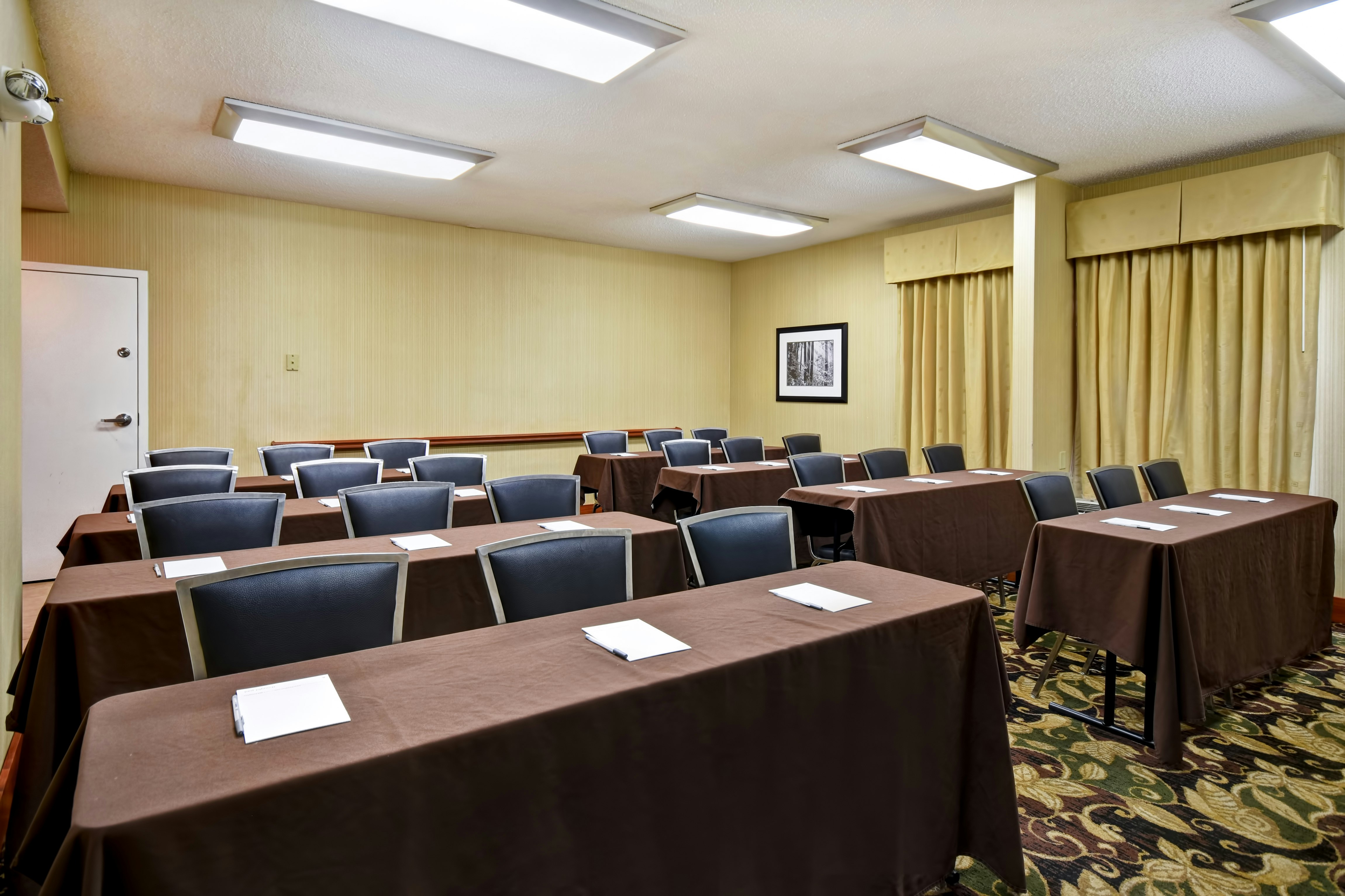 Hampton Inn St. Louis - Westport 37/40