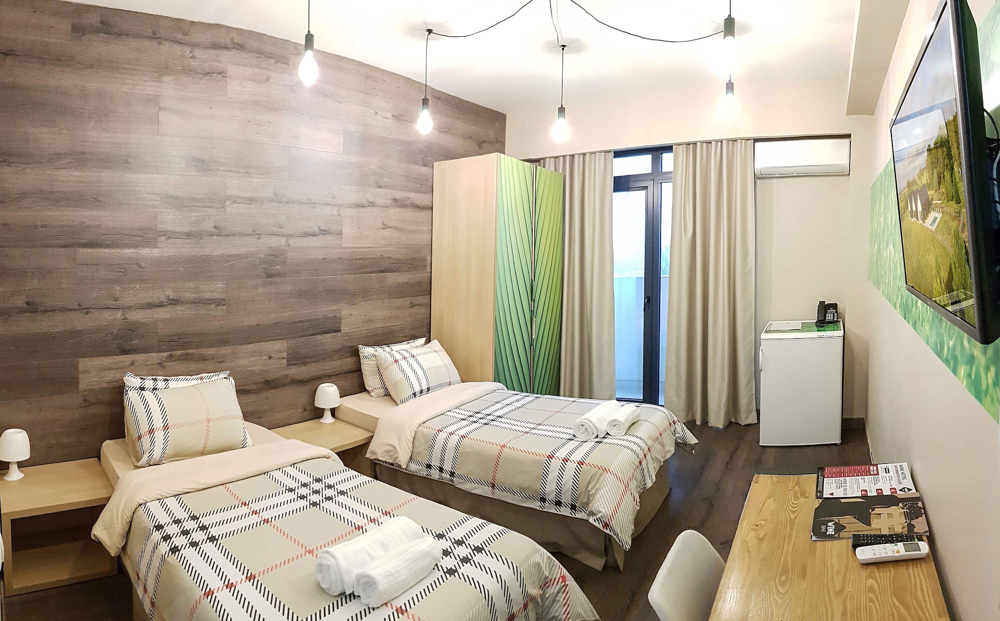 STANDARD, TWIN BEDS