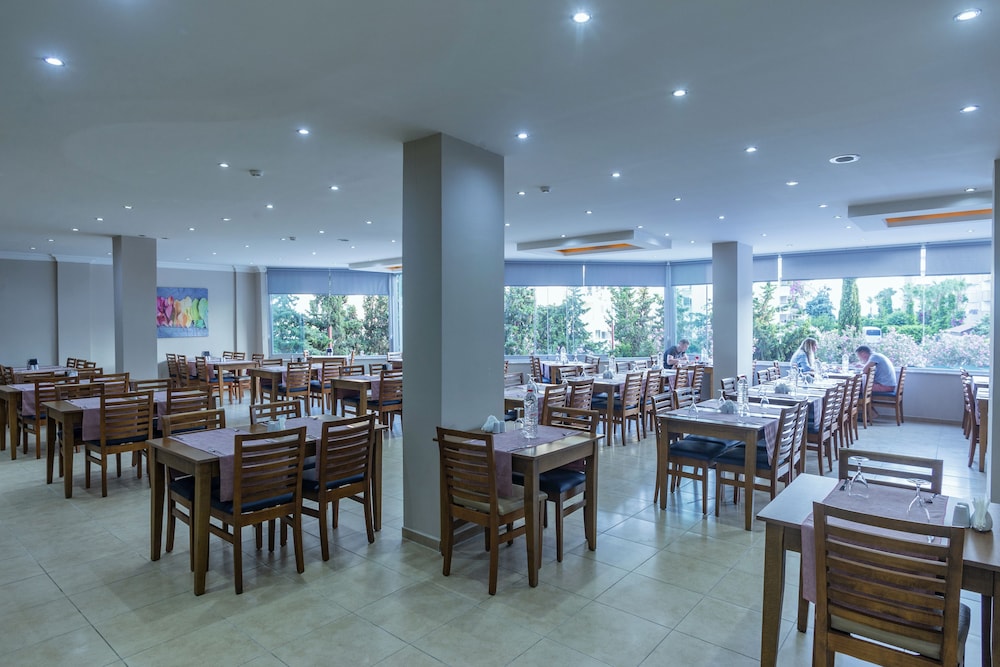 Simply Fine Hotel Alize - Adults Only (+16) 40/53