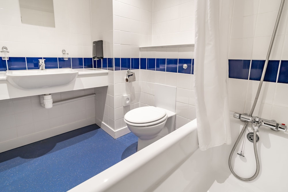 Waterside Hotel Peterhead 59/60