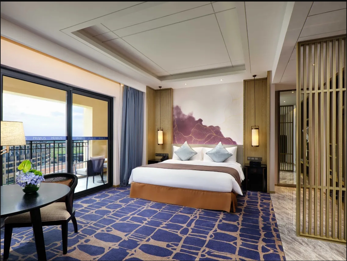 Deluxe King Room