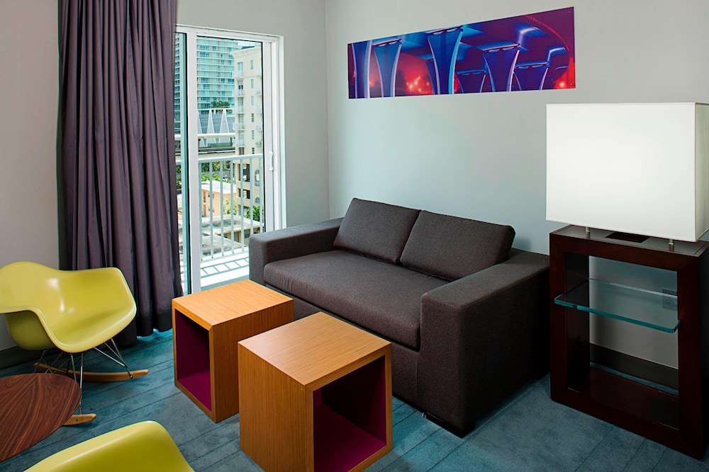 Aloft Miami Brickell 25/49