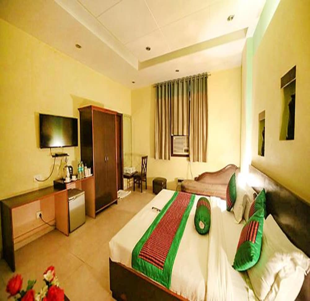 Arihant Inn 29/53