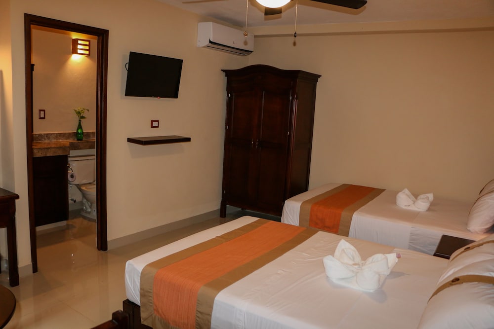 Hotel Boutique Gayser 25/53