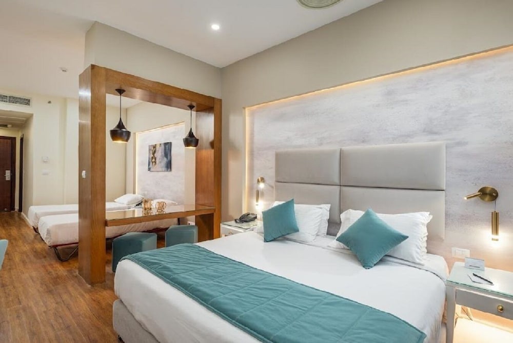 Tolip Family Park Hotel 24/74