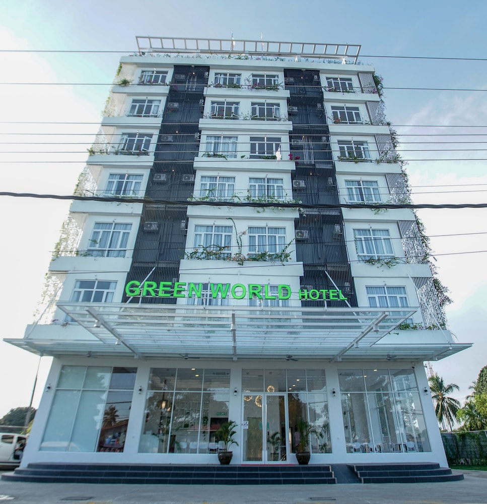 Green World Hotel 1/19