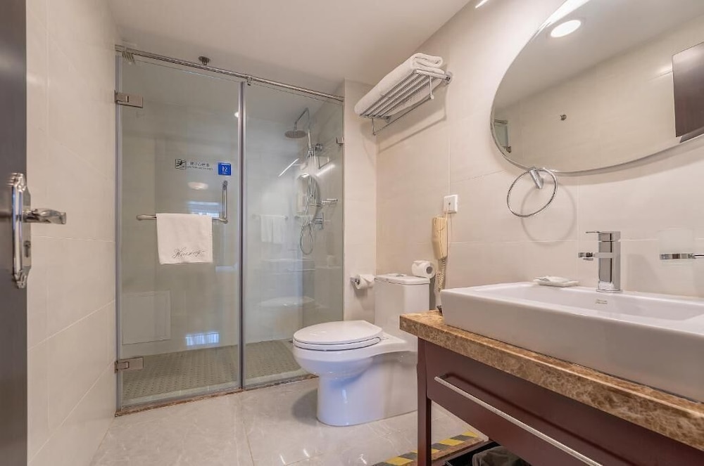 Qingdao Housing International Hotel 33/42