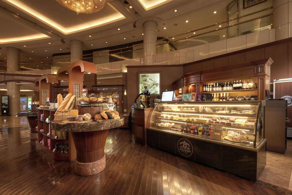 Hotel Riviera Cheongdam 4/50