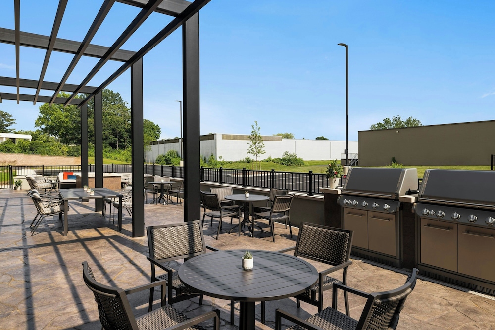 Towneplace Suites By Marriott Lancaster, PA 24/41