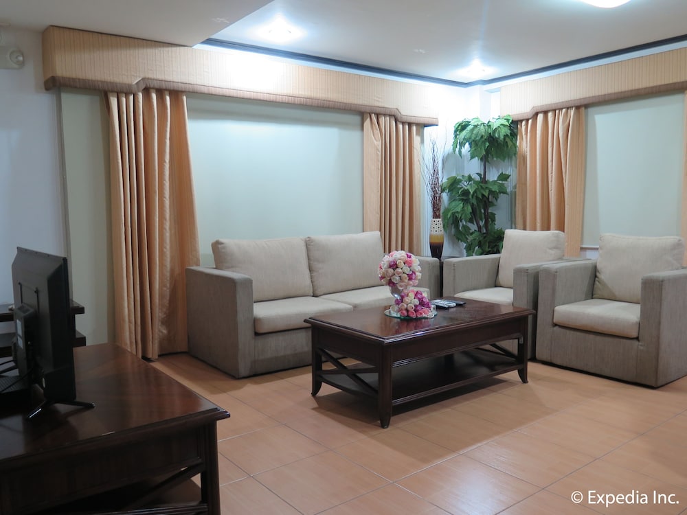 D'leonor Hotel 46/73