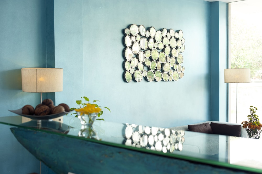 The Beach - All Suite Hotel 9/50