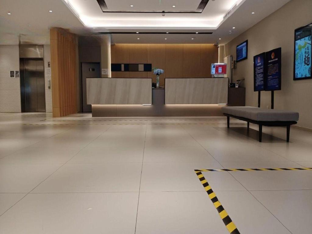 Lobby at Homeinn Selected Beijing Shangdi Qinghe Subway Station, BEIJING